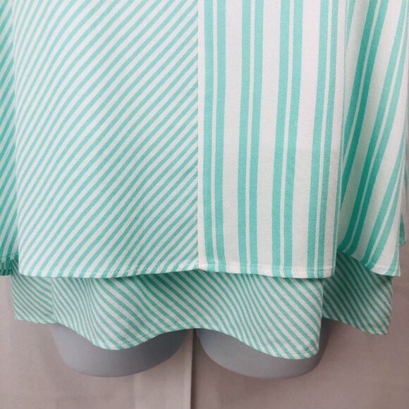 Crown & Ivy Womens Medium Split Back Layered Tank Green White Striped M Top - Picture 6 of 11